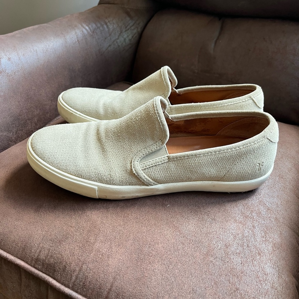 Frye Brett Shoes Mens Size 12 Beige Slip On Perf Casual Loafers